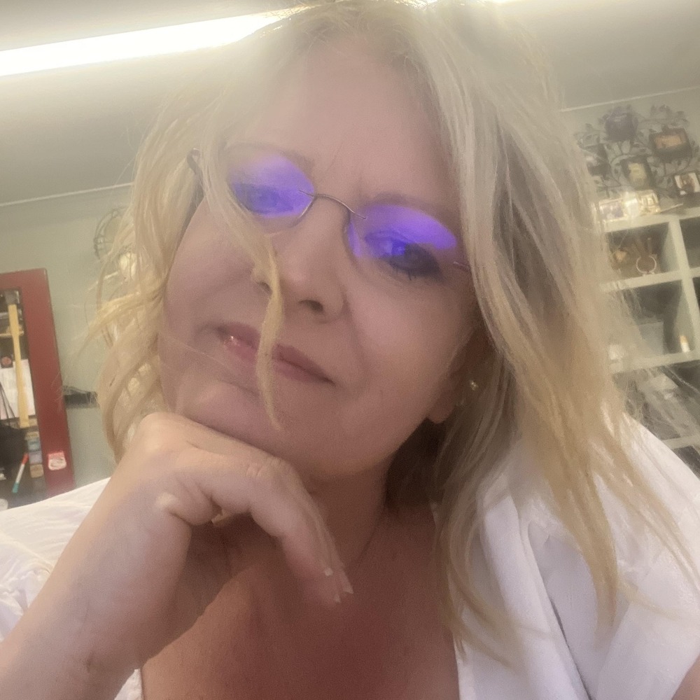 Meet your Posher, Michele